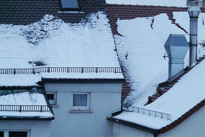 Snörasskydd kan behövas till taket i Stockholm.